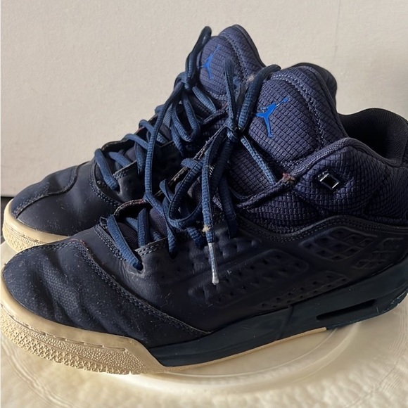 Jordan Blue and White High-Top Sneakers with Textured Design - Picture 7 of 10